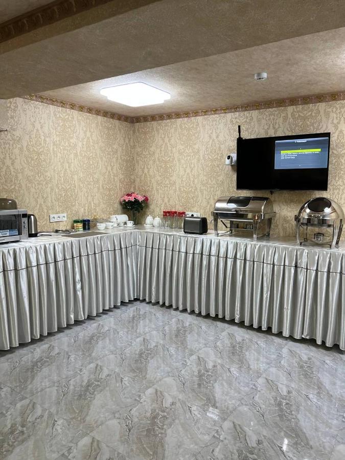 בוקורו Caravan Castle Boutique Hotel מראה חיצוני תמונה
