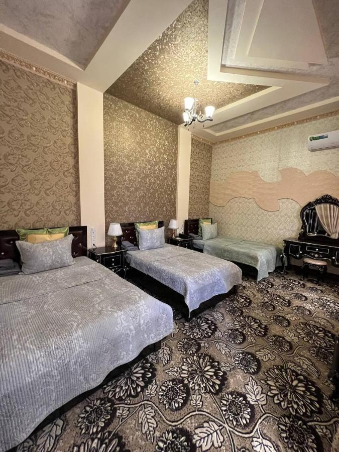 בוקורו Caravan Castle Boutique Hotel מראה חיצוני תמונה