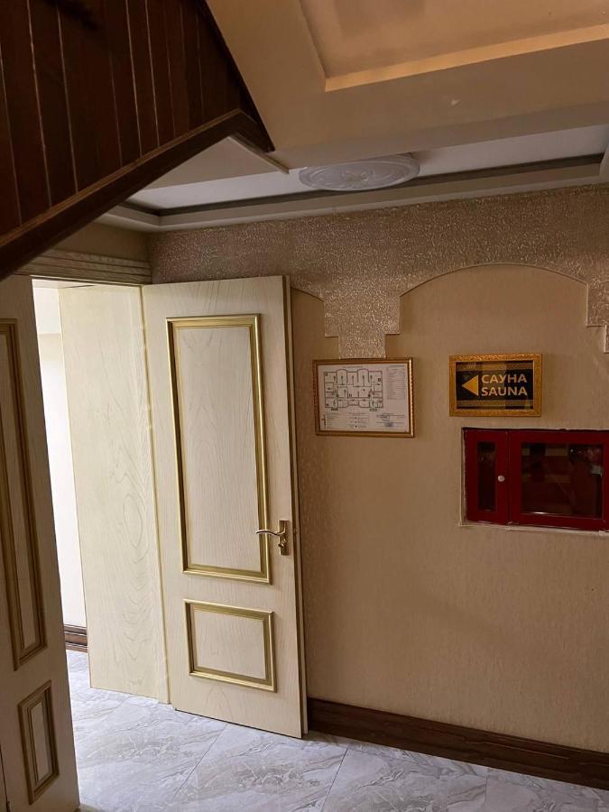 בוקורו Caravan Castle Boutique Hotel מראה חיצוני תמונה