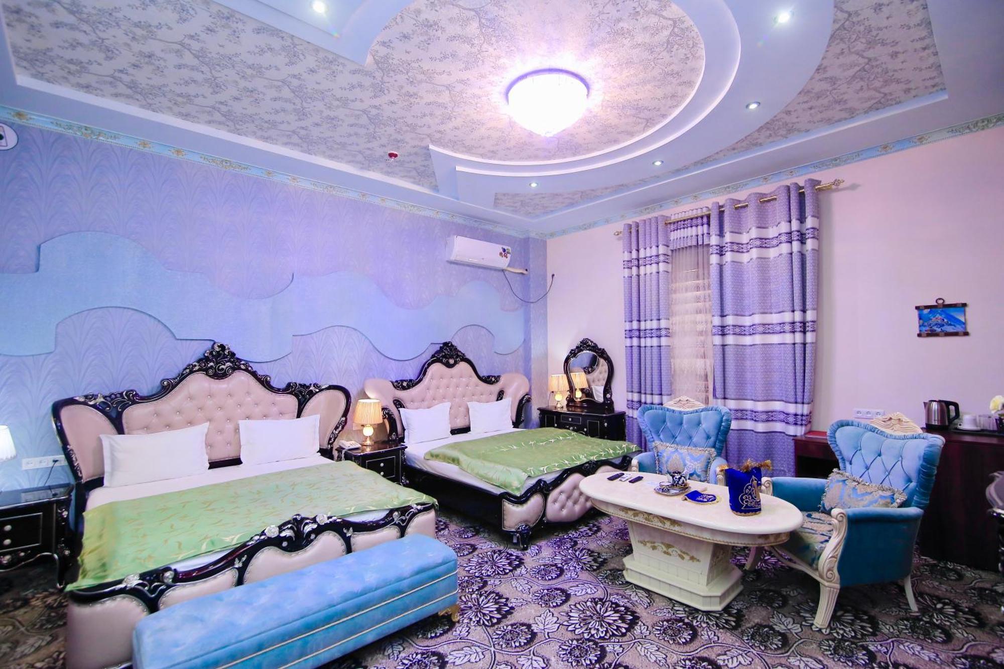 בוקורו Caravan Castle Boutique Hotel מראה חיצוני תמונה