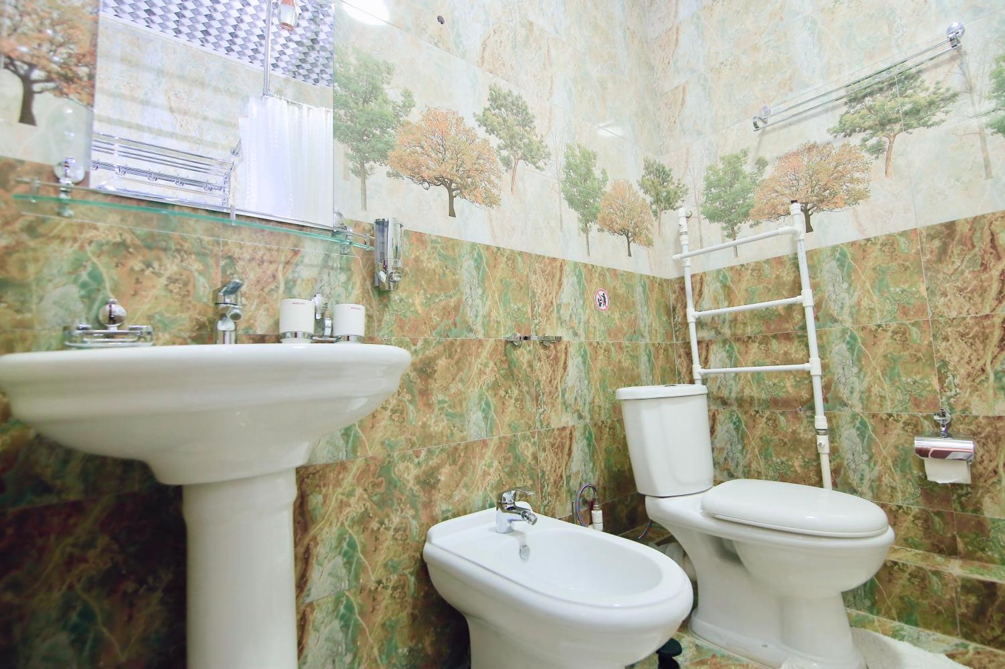 בוקורו Caravan Castle Boutique Hotel מראה חיצוני תמונה