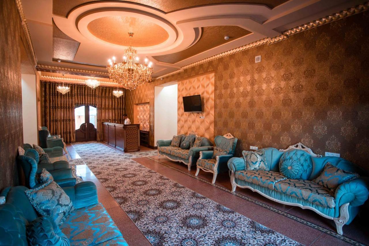 בוקורו Caravan Castle Boutique Hotel מראה חיצוני תמונה