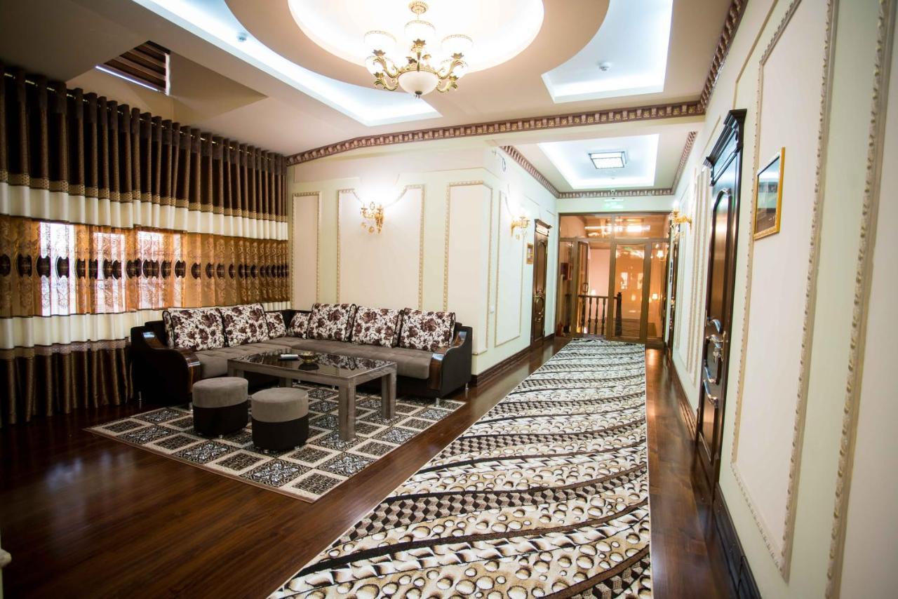 בוקורו Caravan Castle Boutique Hotel מראה חיצוני תמונה