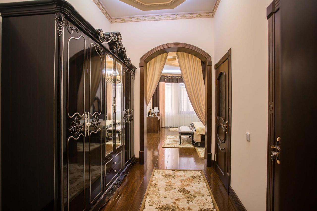 בוקורו Caravan Castle Boutique Hotel מראה חיצוני תמונה
