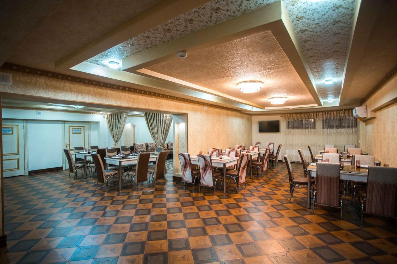 בוקורו Caravan Castle Boutique Hotel מראה חיצוני תמונה